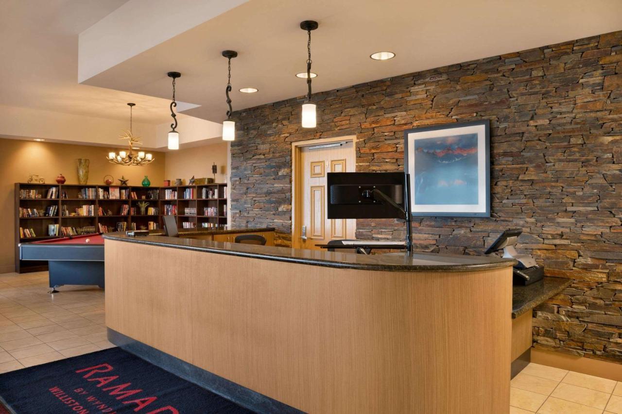 Bakken Airport Xwa Hotel & Studios Williston Eksteriør billede
