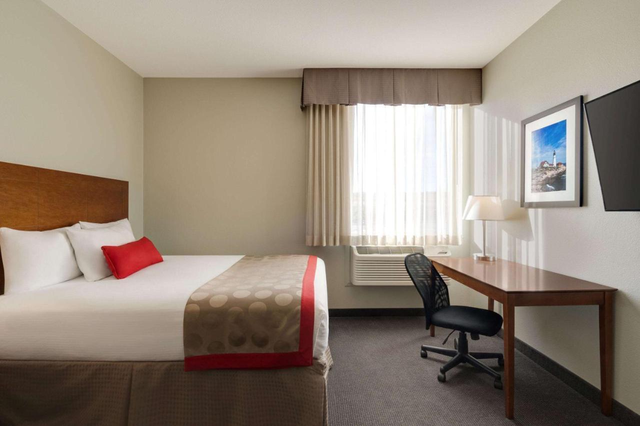 Bakken Airport Xwa Hotel & Studios Williston Eksteriør billede